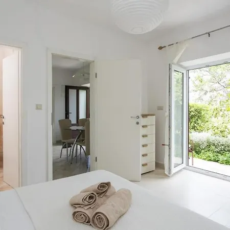 Maria Kolocep - Two Bedroom With Terrace And Garden View Kolocep Island