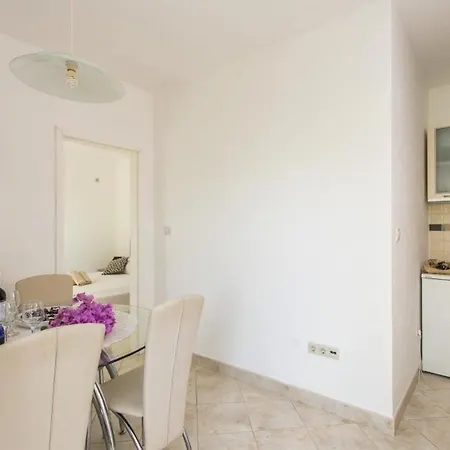 Maria Kolocep - Two Bedroom With Terrace And Garden View Apartman Kolocep Island